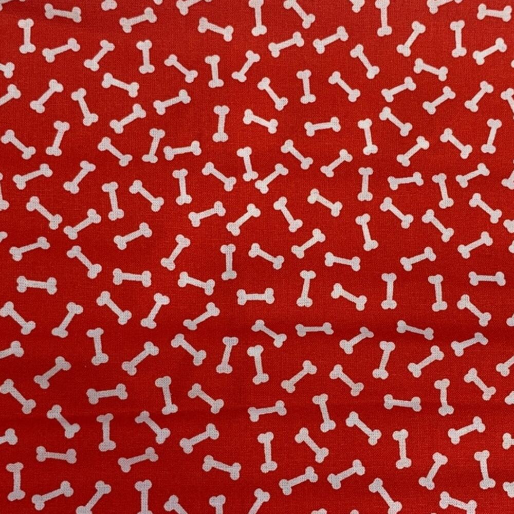 New Create It 18" X 21" Puppy Dog Bones Cotton Fat Quarter FQ Quilting Fabric
